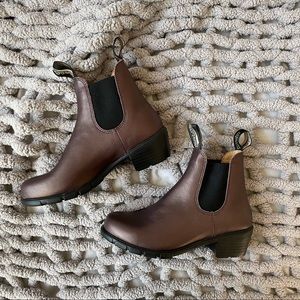 Blundstone Bronze Heeled Chelsea Boots Size 7.5